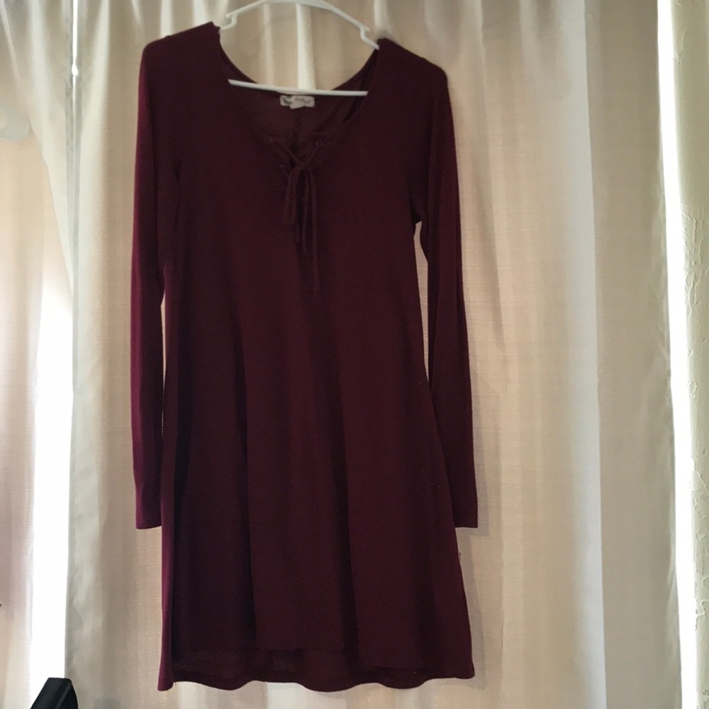 Maroon long sleeves dress